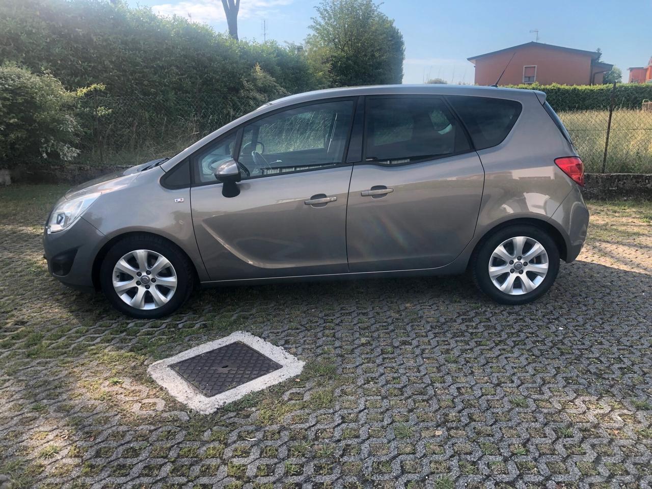Opel Meriva 1.3 CDTI 95CV ecoFLEX Cosmo