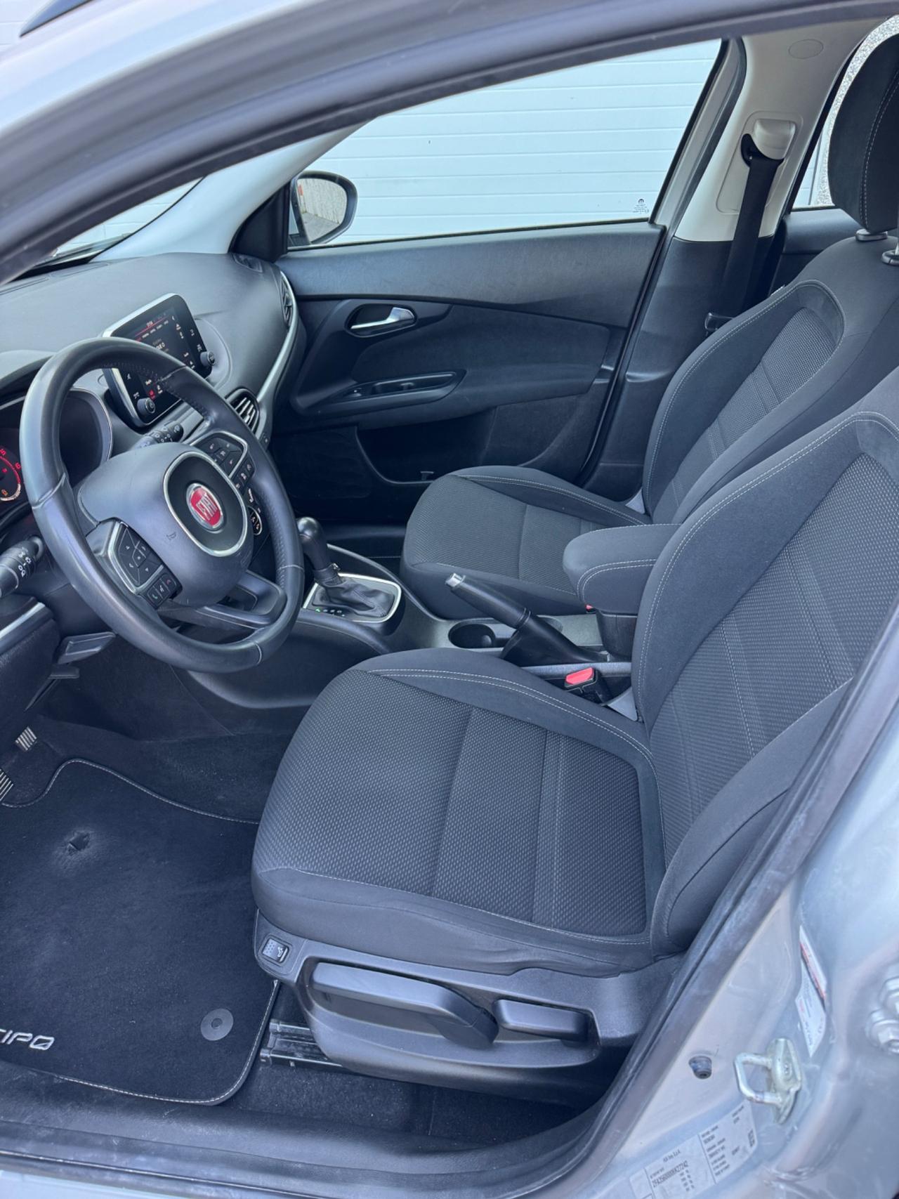 Fiat Tipo 1.6 Mjt S&S SW Lounge