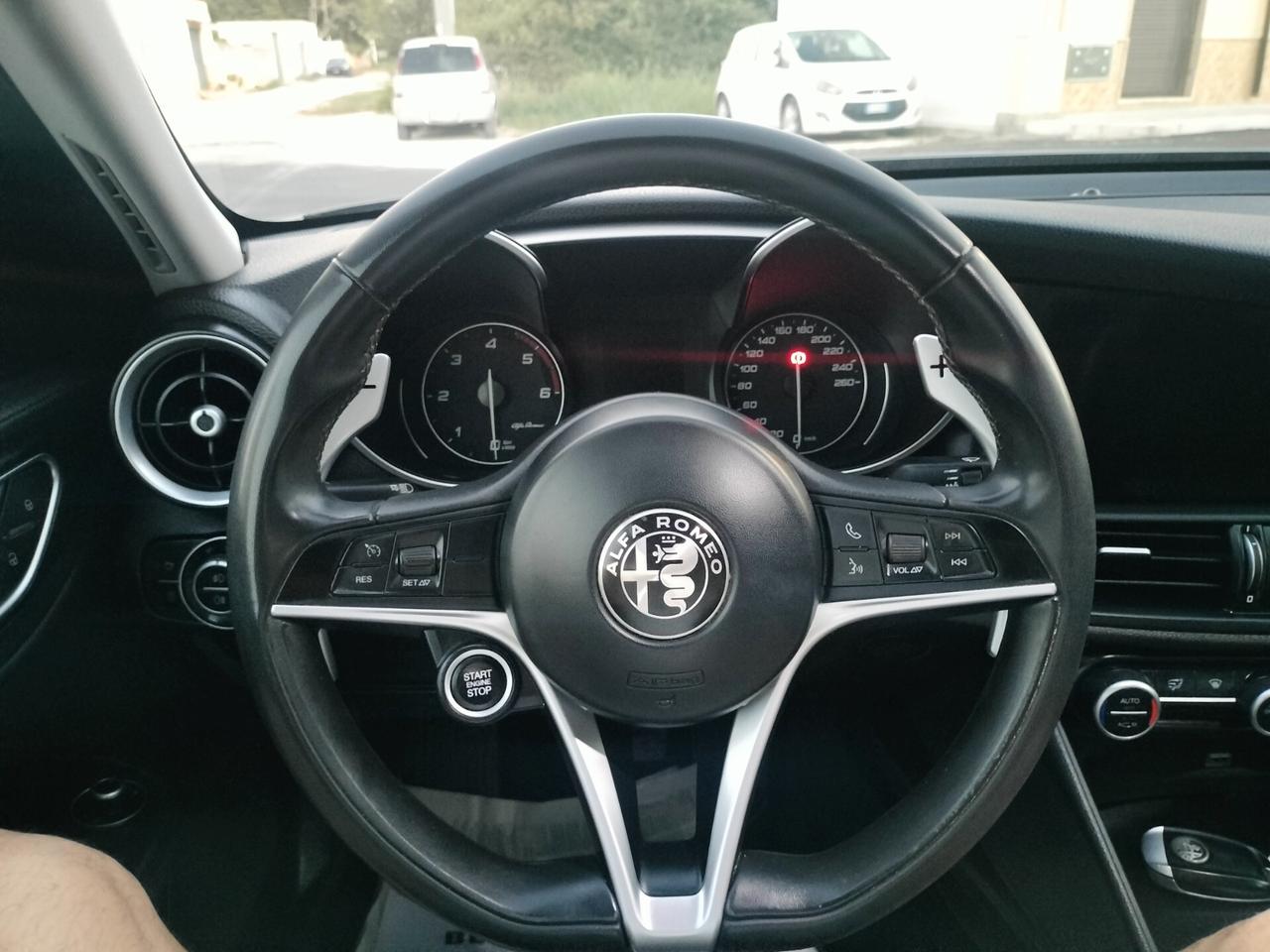 Alfa Romeo Giulia 2.2 Turbodiesel 180 CV AT8 veloce