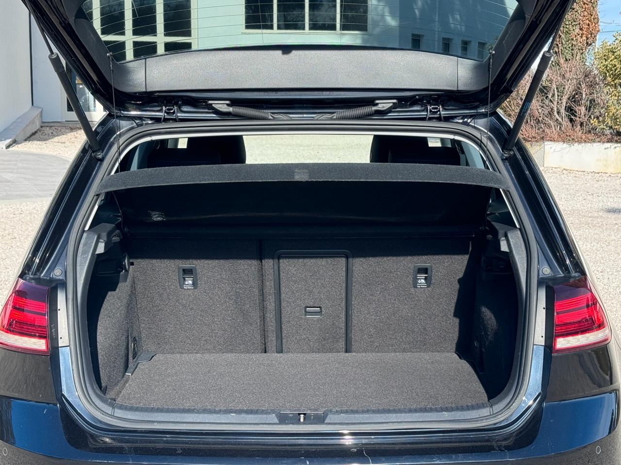 VW Golf 1.4 TGI 5p. Highline BMT