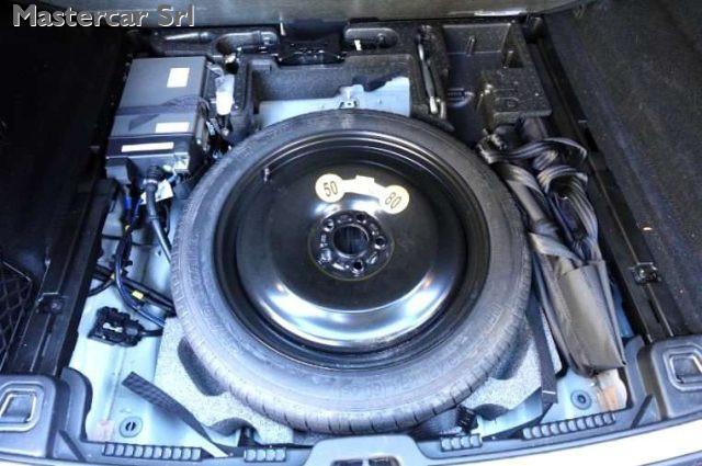 VOLVO XC60 XC60 2.0 b4 Momentum - Business awd auto-GE934CR