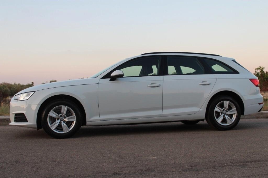 AUDI A4 station 2.0 TDI 150 CV s-tronic *LED
