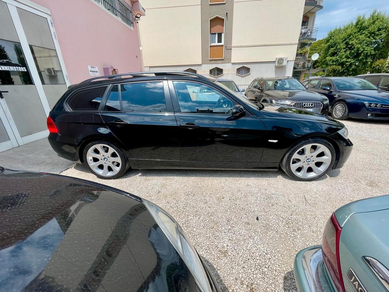 Bmw 320d AUTOMATICA NAVI TETTUCCIO