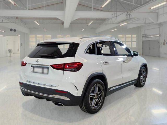 MERCEDES-BENZ GLA 220 d Automatic 4Matic Premium