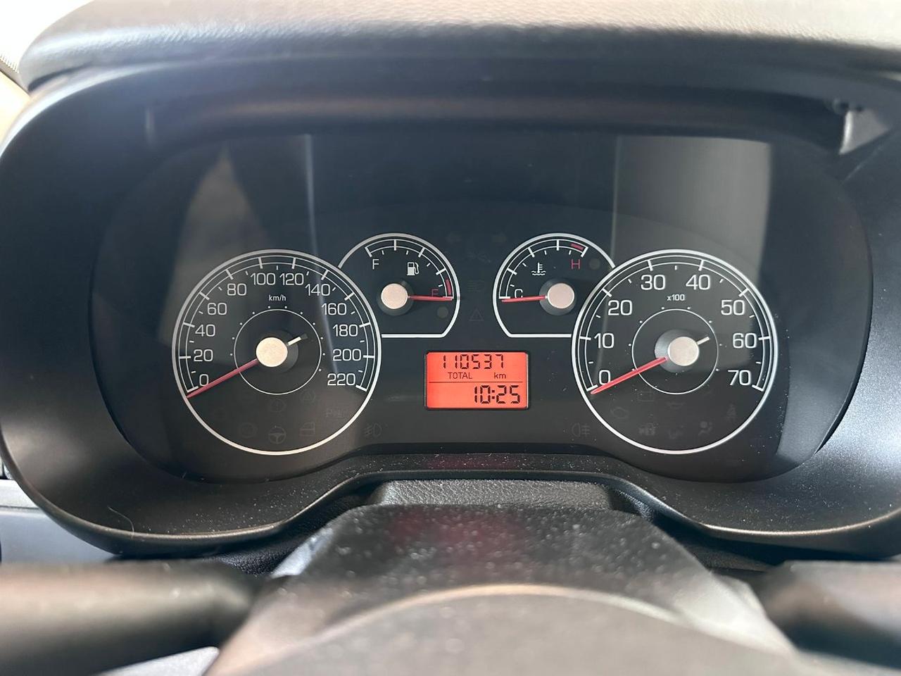 Fiat Grande Punto 5 Porte Grande Punto 5p 1.2 Active c/clima 65cv