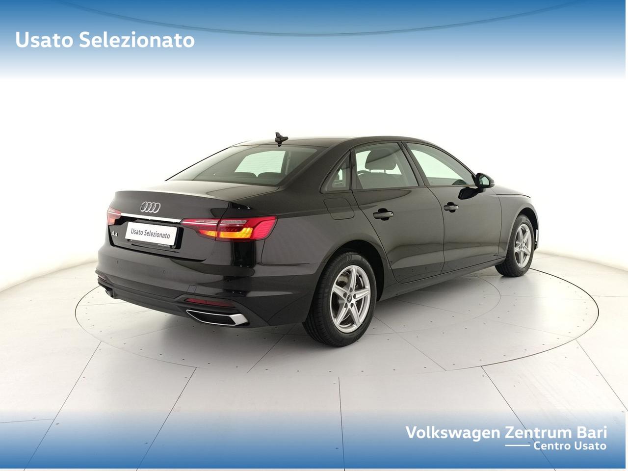 Audi A4 30 2.0 tdi mhev business 136cv s-tronic