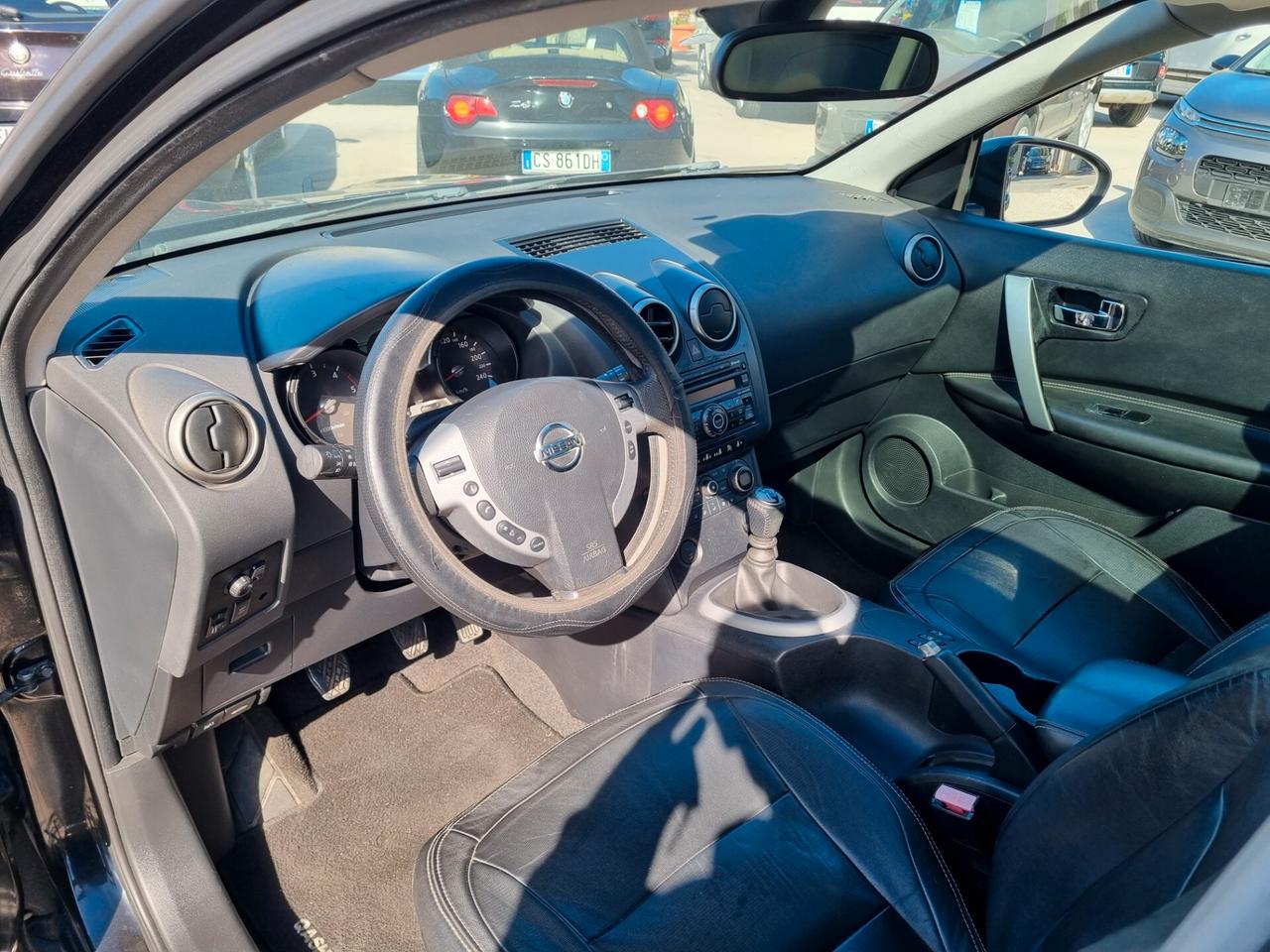 Nissan Qashqai 1.5 dCi Visia - ACCESSORIATA