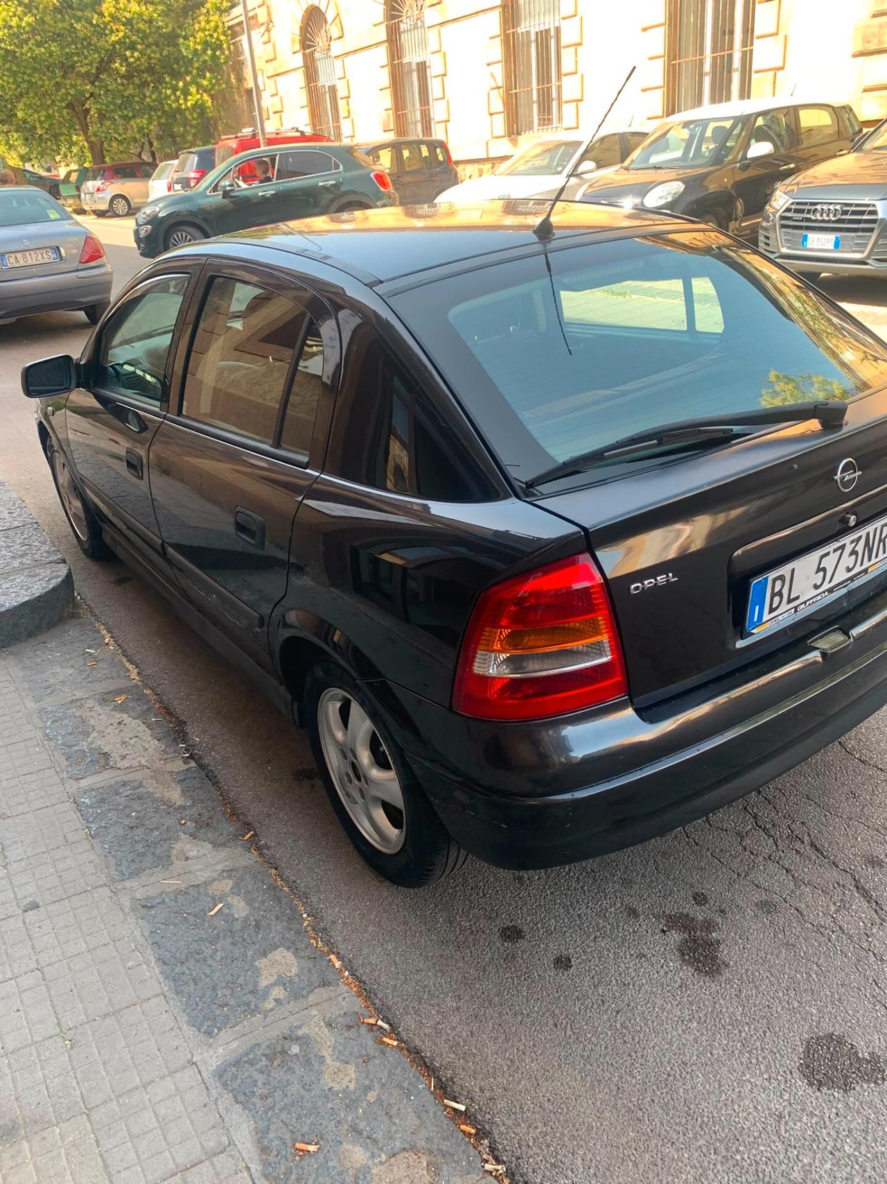 Opel Astra 2.0 16V DTI cat 5 porte CDX - CONTO VENDITA -