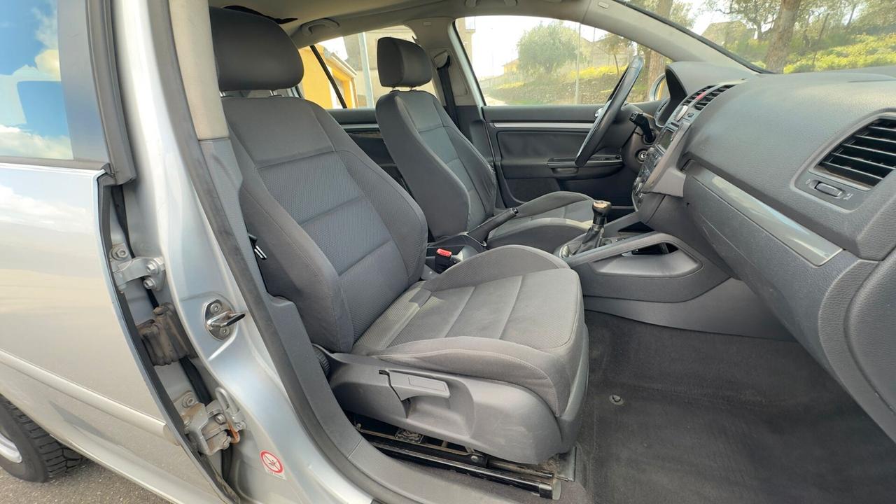 Volkswagen Golf 1.9 TDI 5p