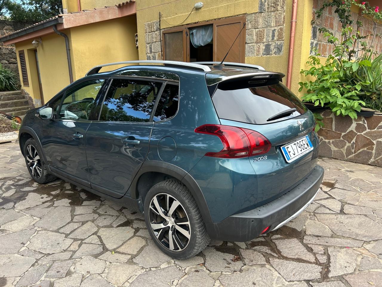 Peugeot 2008 BlueHDi 100 GT Line