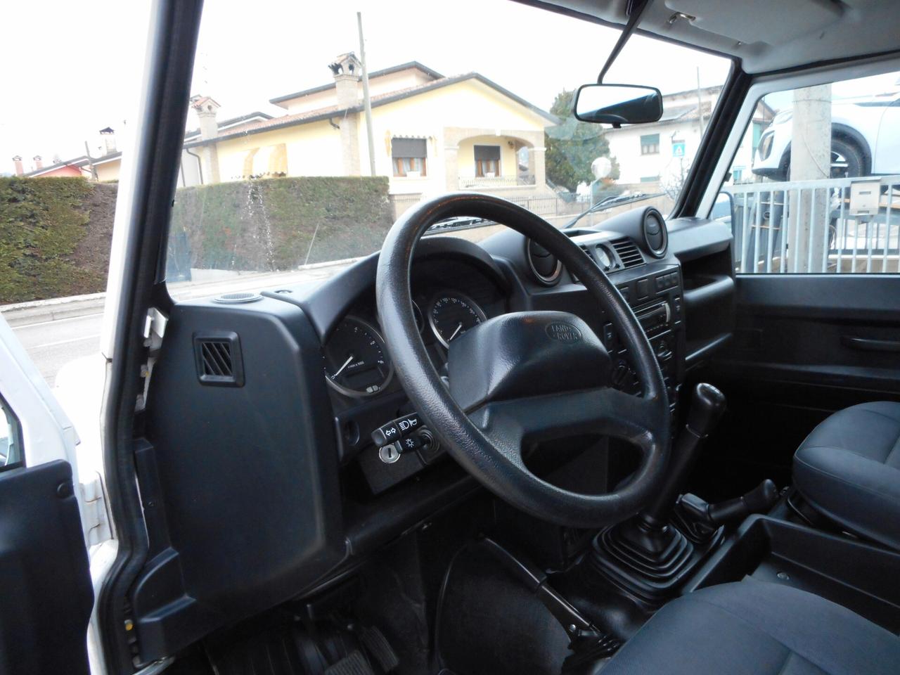 Land Rover Defender 2.2 TD4