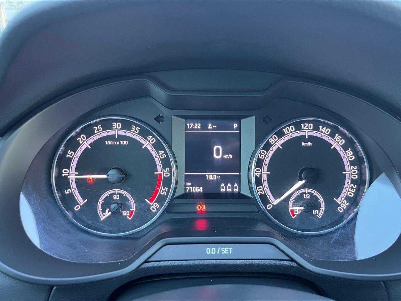 Skoda Octavia wagon 1.6 tdi executive 115cv dsg