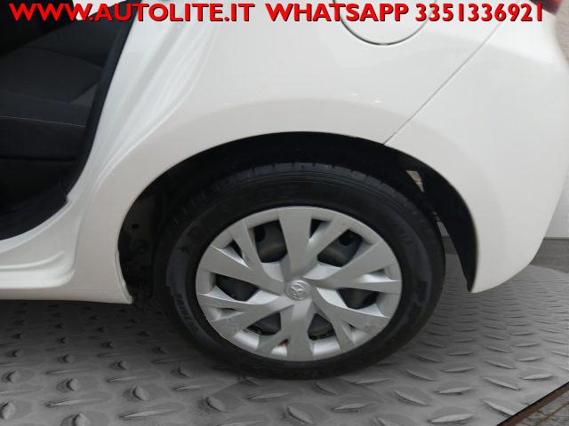 TOYOTA Yaris 1.5 Hybrid 5 porte Business