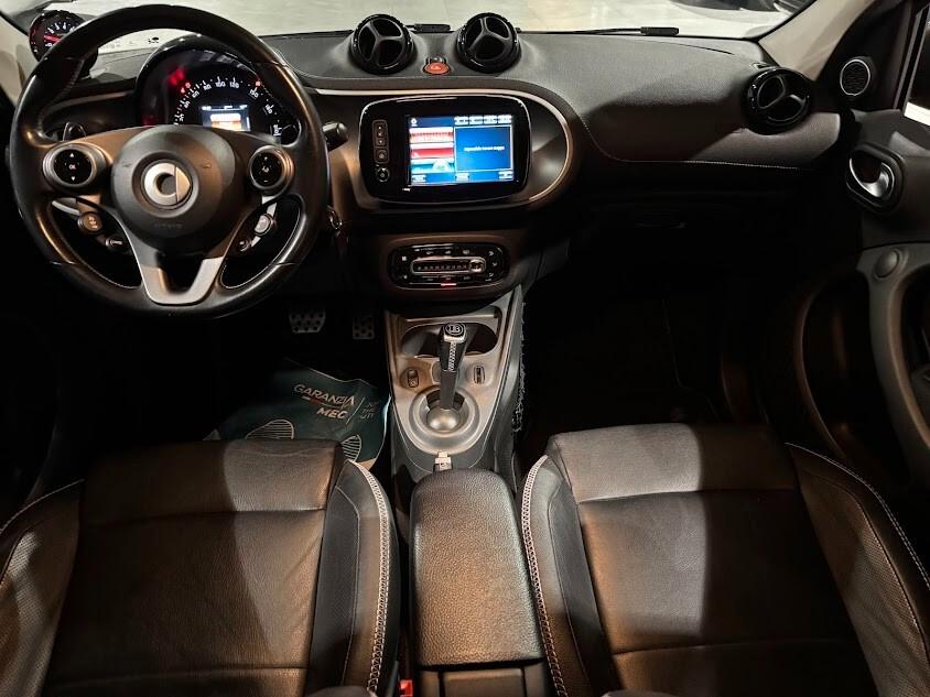 Smart brabus FOR FOUR XLLUSIVE 109CV-JBL
