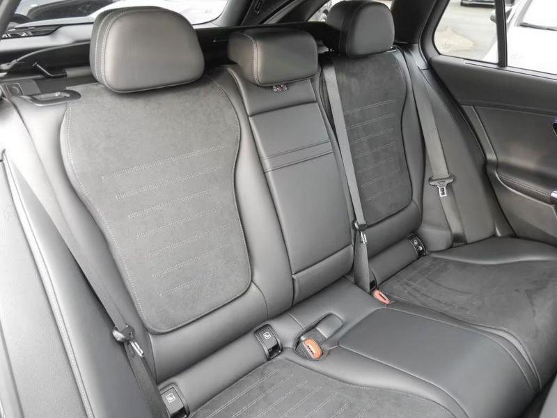 Mercedes-Benz Classe C C180 T AMG Camera Led 18" Mbux