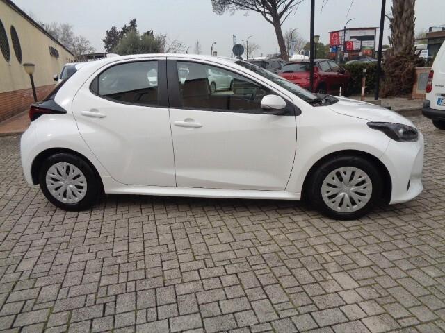 Toyota Yaris 1.5 Hybrid 5 porte Active NESSUN VINCOLO DI FINANZIAMENTO
