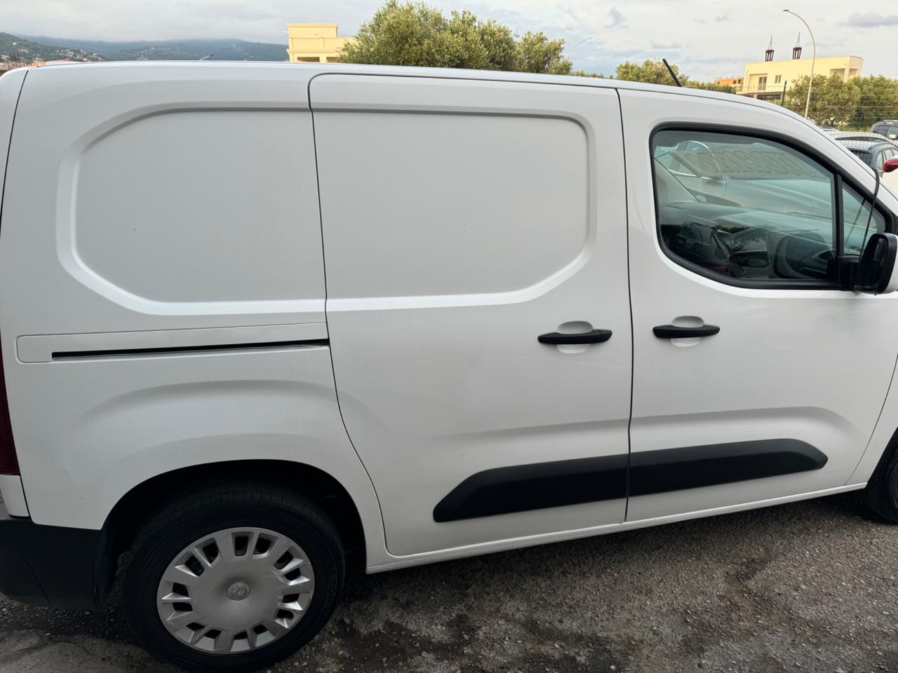 Opel Combo Cargo XL 1.5 Diesel 130CV S&S PL 950kg Edition