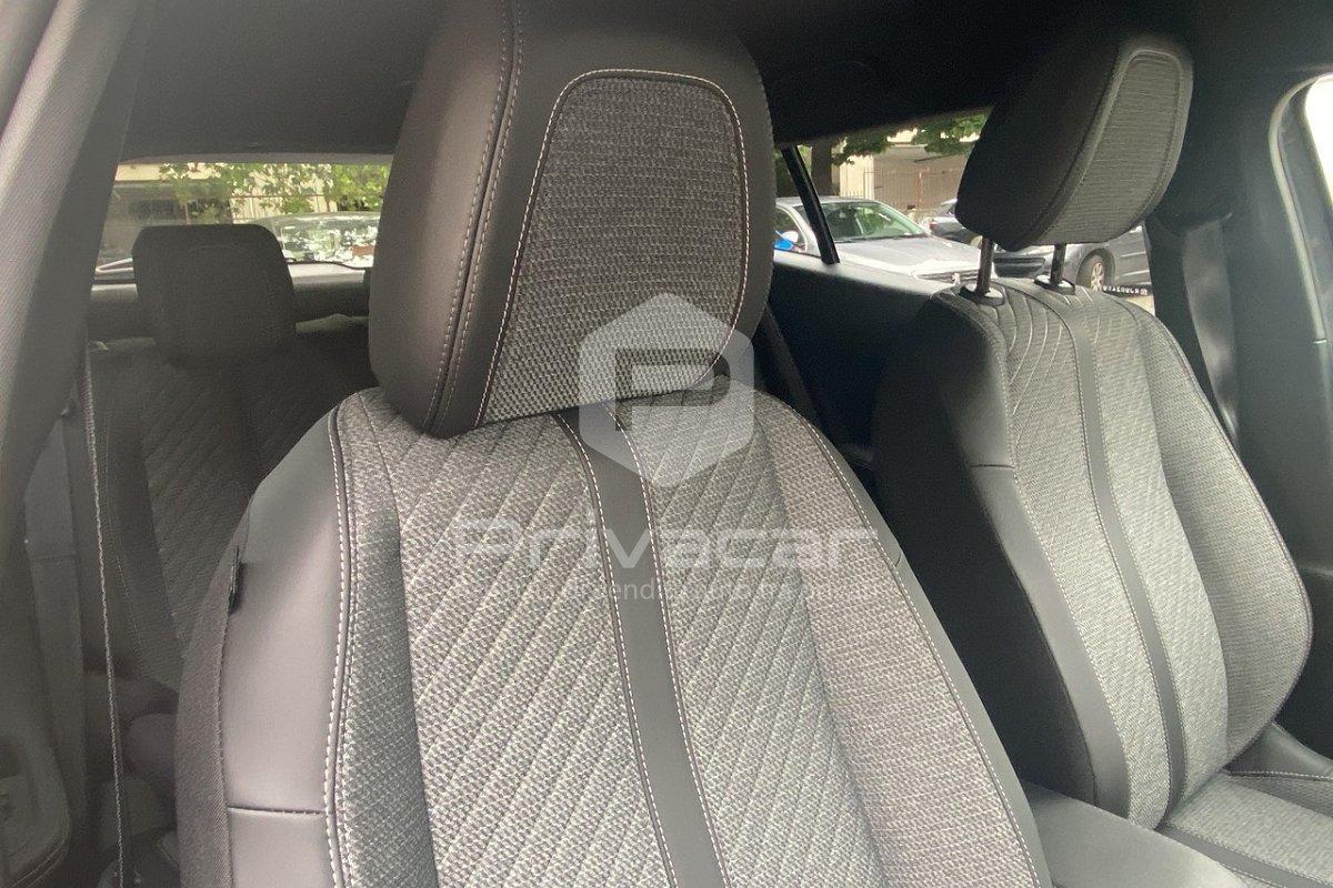 PEUGEOT 2008 PureTech 100 S&S Allure