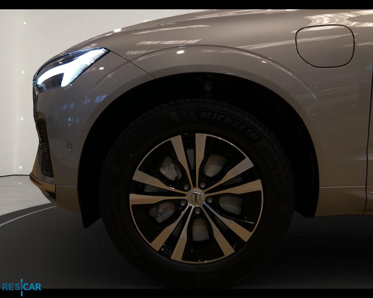 VOLVO XC60 RECHARGE T6 AWD PLUG-IN CORE BRIGHT
