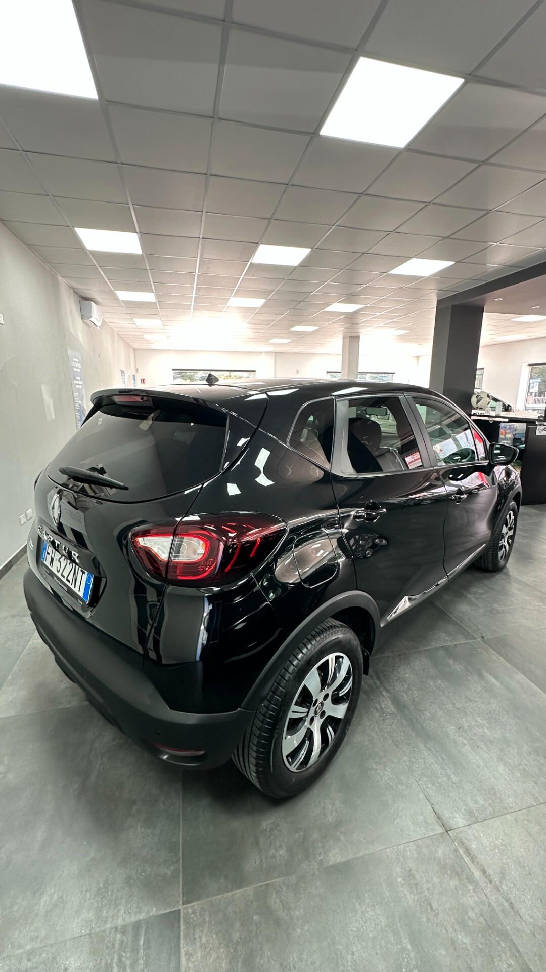 Renault Captur dCi 8V 90 CV EDC Sport Edition
