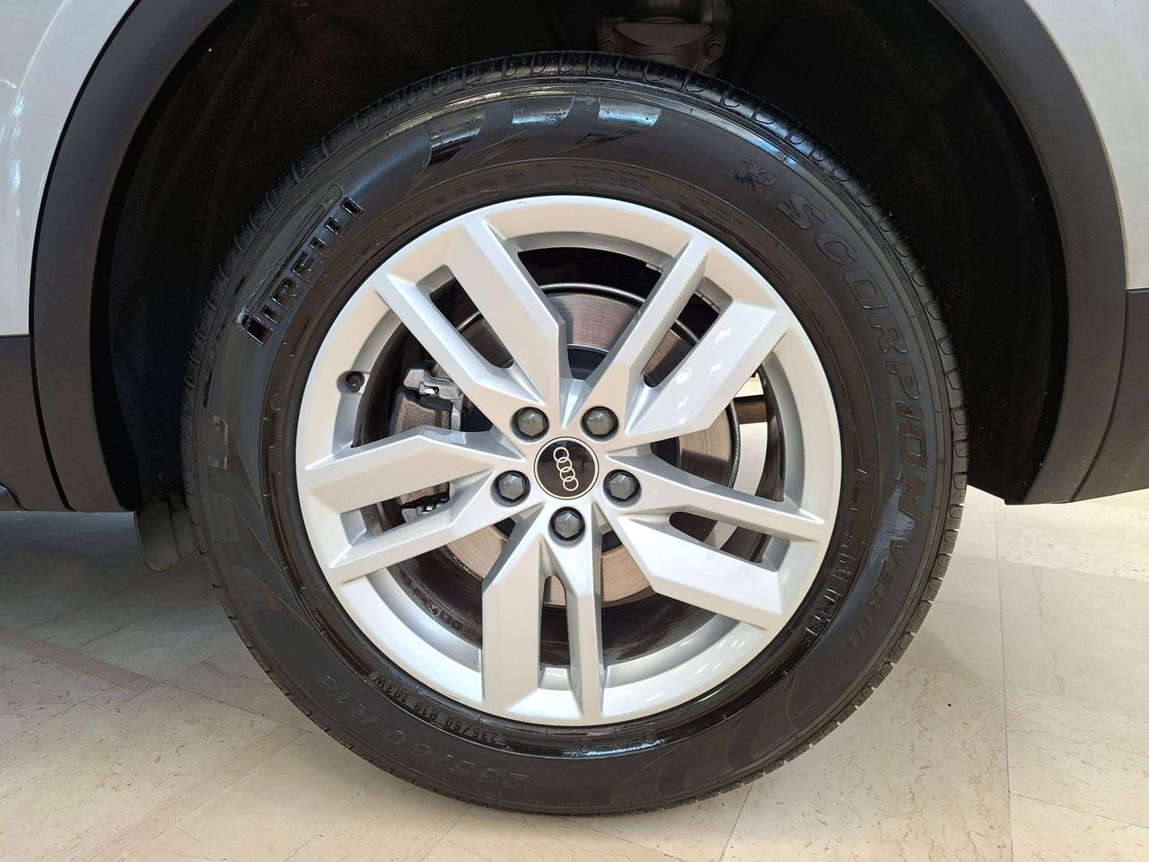 Audi Q5 40 2.0 tdi mhev 12V Business quattro s-tronic 2 ANNI GARANZIA AYVENS