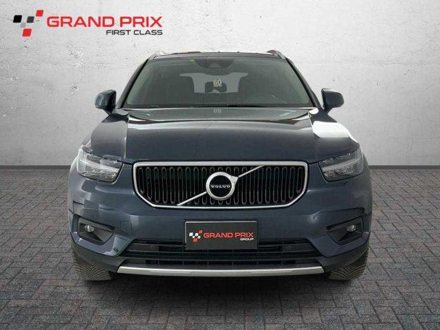 VOLVO XC40 T3 Geartronic Momentum