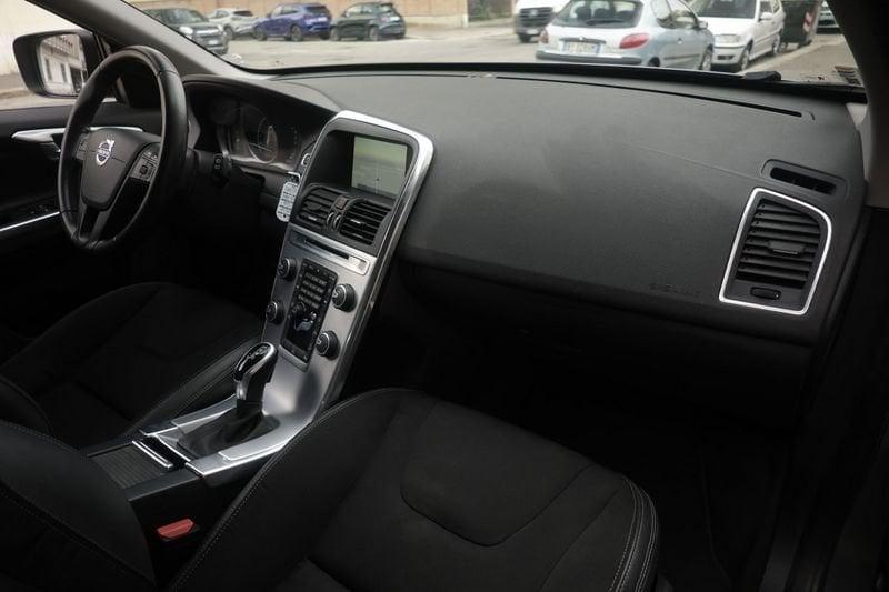 Volvo XC60 Volvo XC60 D4 AWD Geartronic Momentum 190CV Unicoproprietario