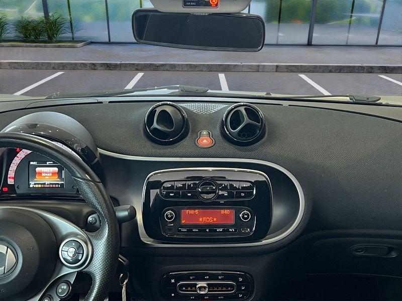 smart fortwo fortwo 90 0.9 T twinamic cabrio Passion