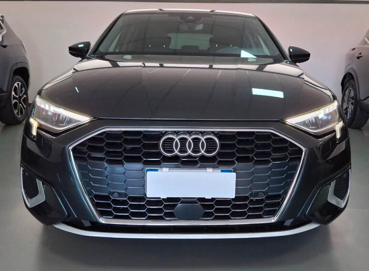 Audi A3 SPB 35 TFSI S line edition Fari full led