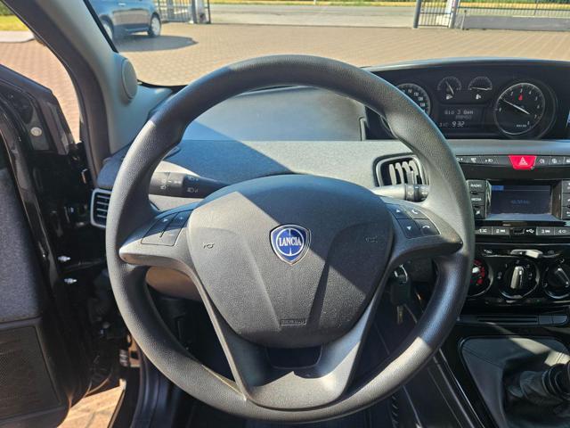 LANCIA Ypsilon 1.0 FireFly 5 porte S&S Hybrid Ecochic Silver
