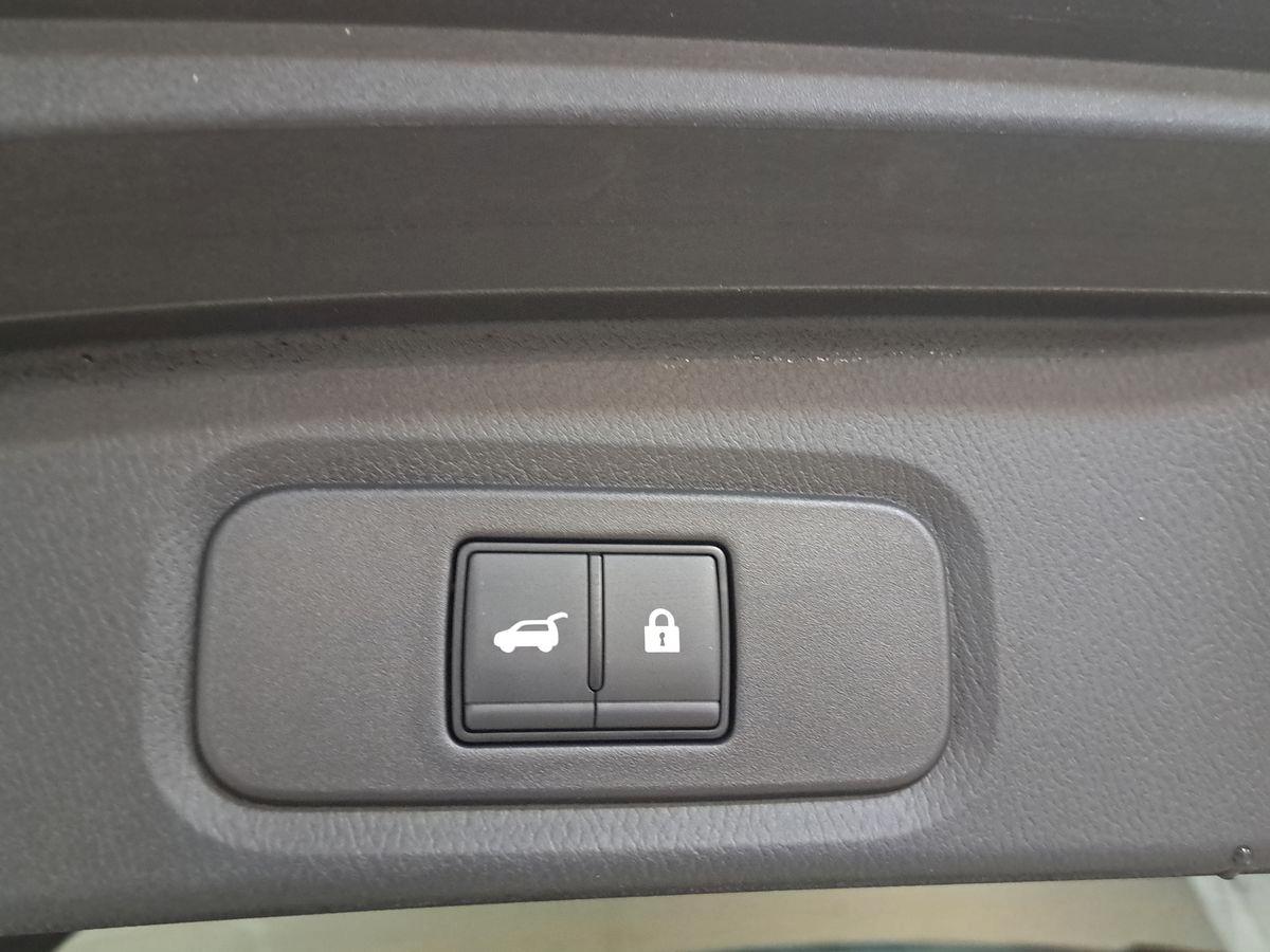 NISSAN QASHQAI TEKNA MHYB 140CV MT 2WD