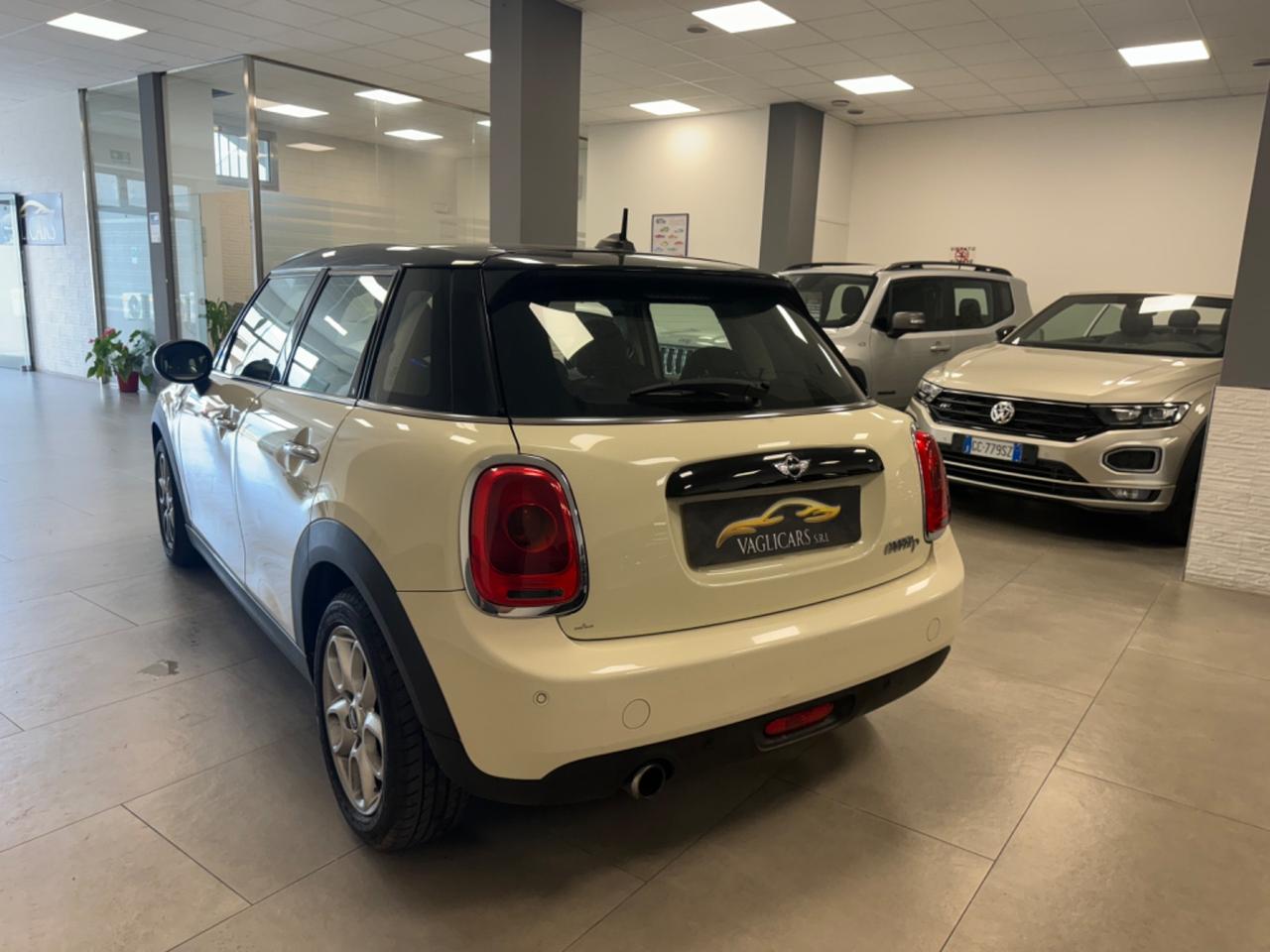 Mini Mini 1.5 Cooper D Business 5 porte