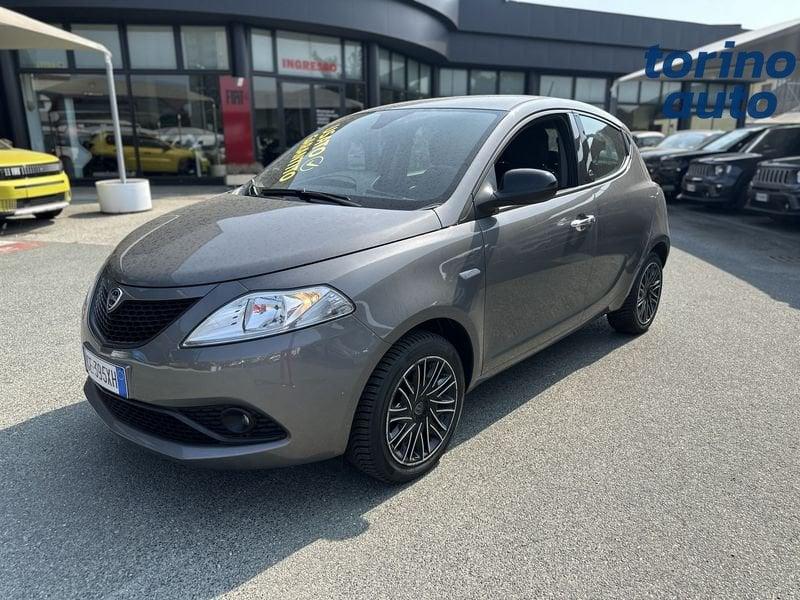 Lancia Ypsilon 1.0 FireFly 70cv S&S Hybrid GOLD