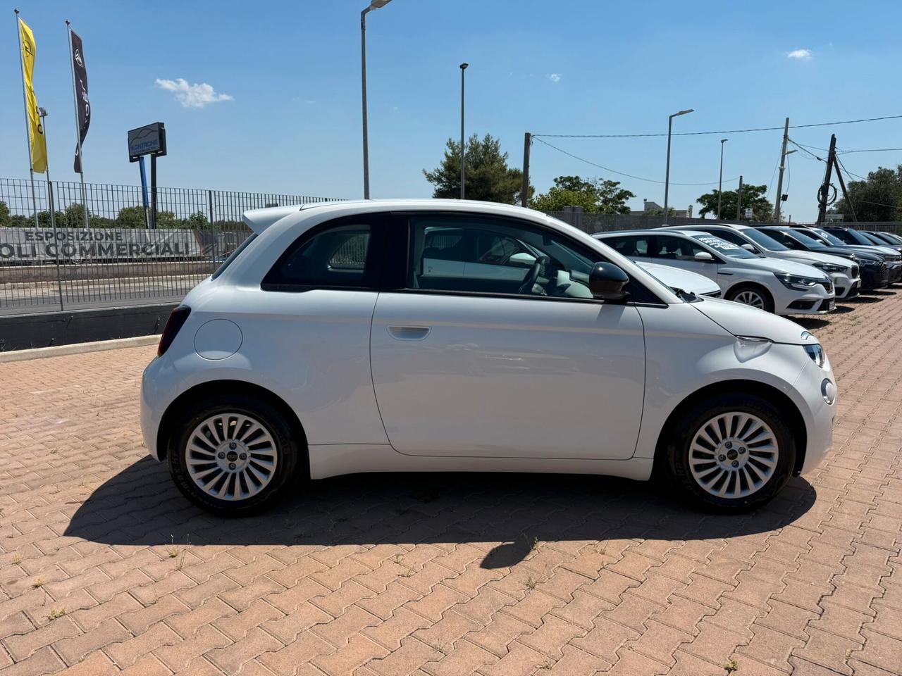 Fiat 500 Berlina Hybrid Pop