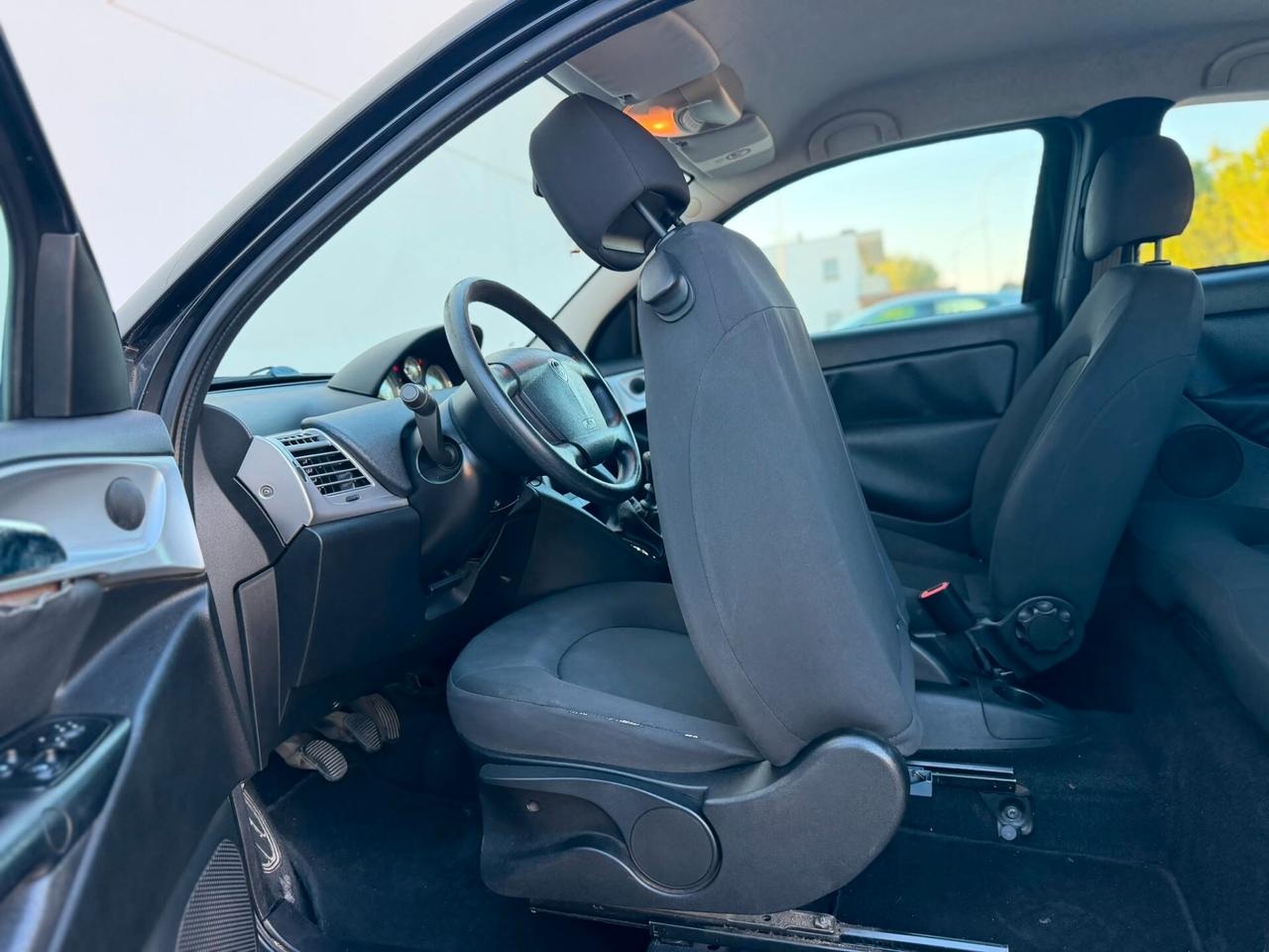 Lancia Ypsilon 1.2 69 CV DIVA