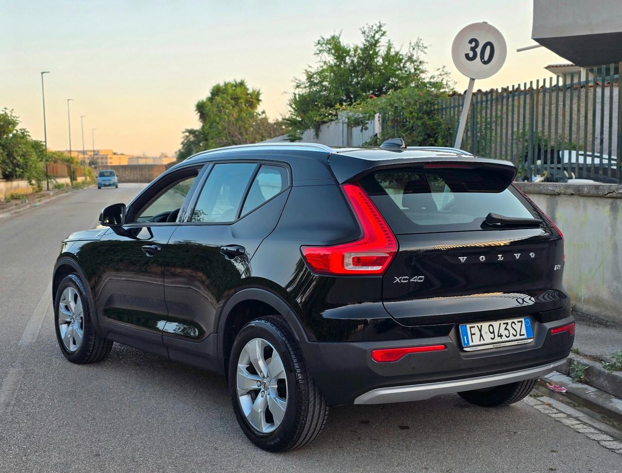VOLVO XC40 D3 AUTOMATICA 2020 NUOVISSIMA