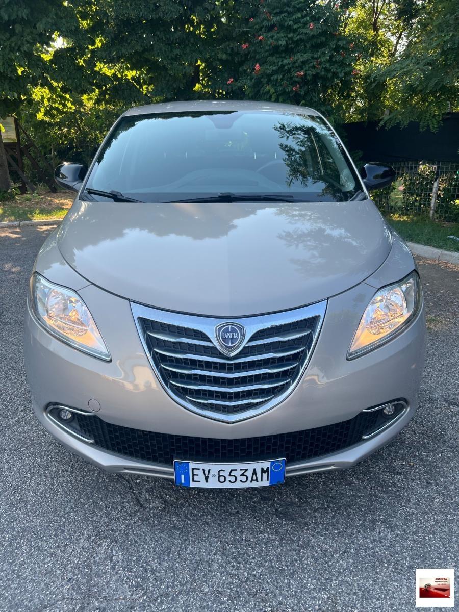 LANCIA - Ypsilon - 0.9 T.Air 85 CV 5 porte Metano Ecochic Gold