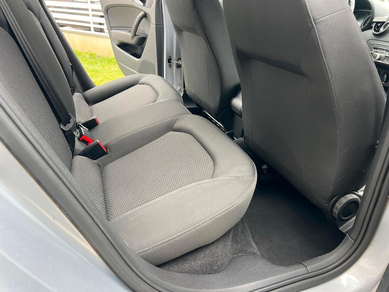 AUDI A1 1.0 TFSI SPB ULTRA S-LINE S-TRONIC 95cv