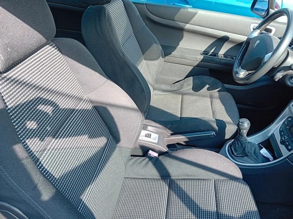 Peugeot 307 1.6 16V CC