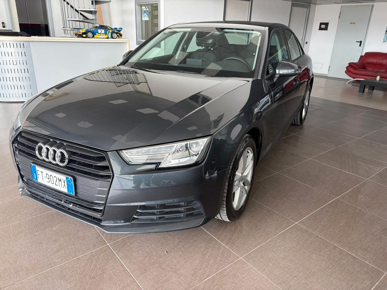 Audi A4 2.0 TDI 150 CV S tronic Business