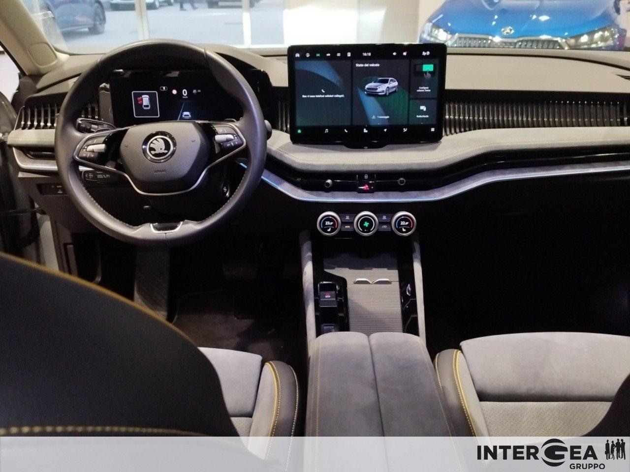 SKODA Superb Wagon 2.0 tdi Style 150cv dsg