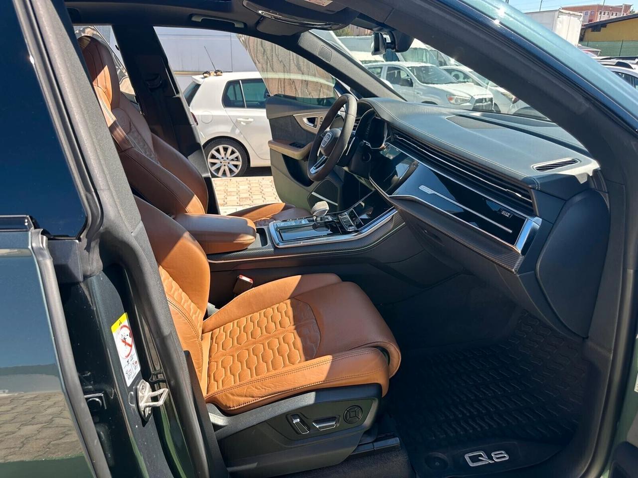 Audi Q8 RS TFSI V8 quattro tiptronic