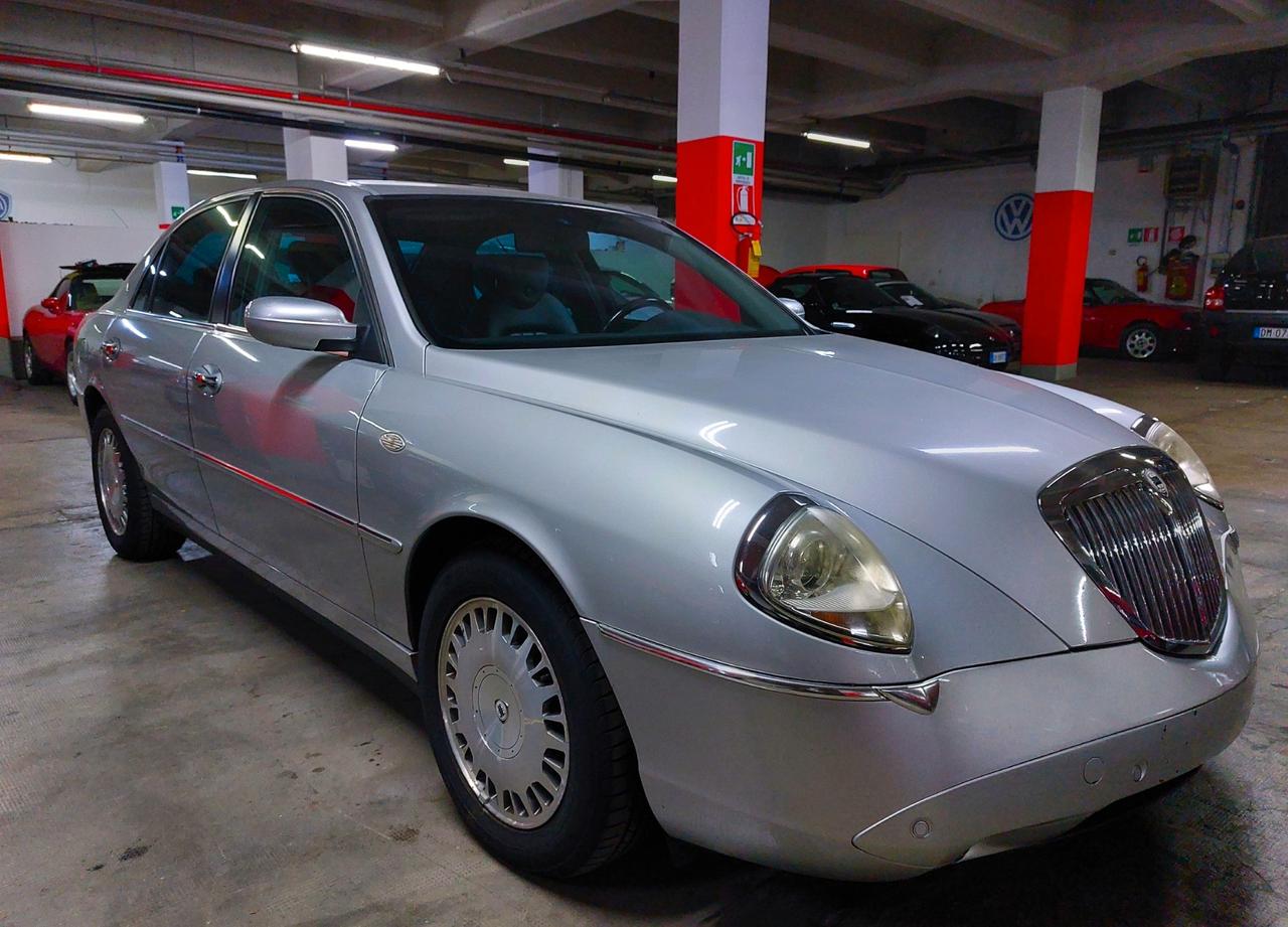 Lancia Thesis 2.0 TURBO SOFT 20V EMBLEMA PELLE NAVI TELEFONO ORIGINALE