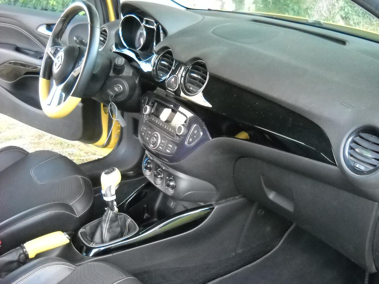 Opel Adam 1.2 70 CV Jam