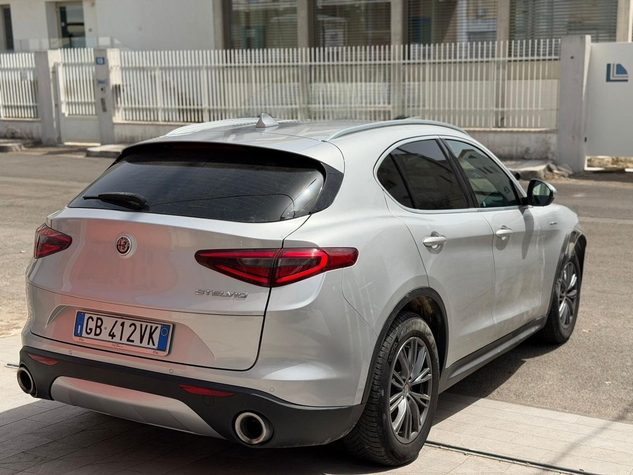 Alfa Romeo Stelvio 2.2 Turbodiesel 160 CV AT8-2020