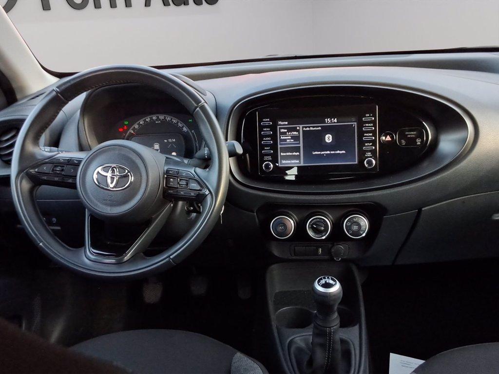 TOYOTA Aygo x 1.0 active 72cv del 2023