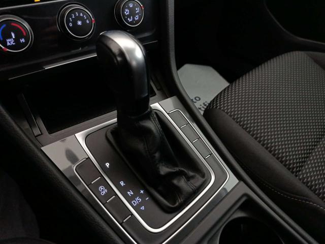 Volkswagen Golf Golf VII 2017 5p 5p 1.5 tgi Trendline 130cv dsg