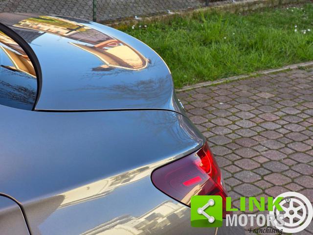 MERCEDES-BENZ CLA 180 Premium AMG