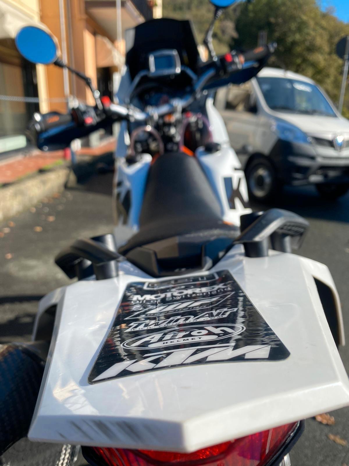 KTM 690 ENDURO DAKAR