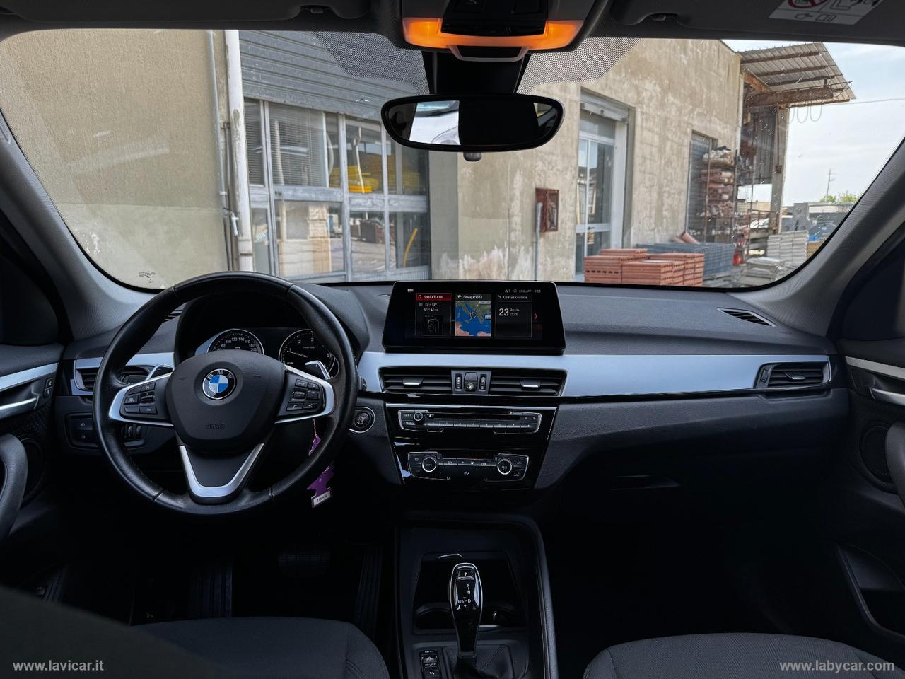 BMW X1 sDrive18d Edition Balance
